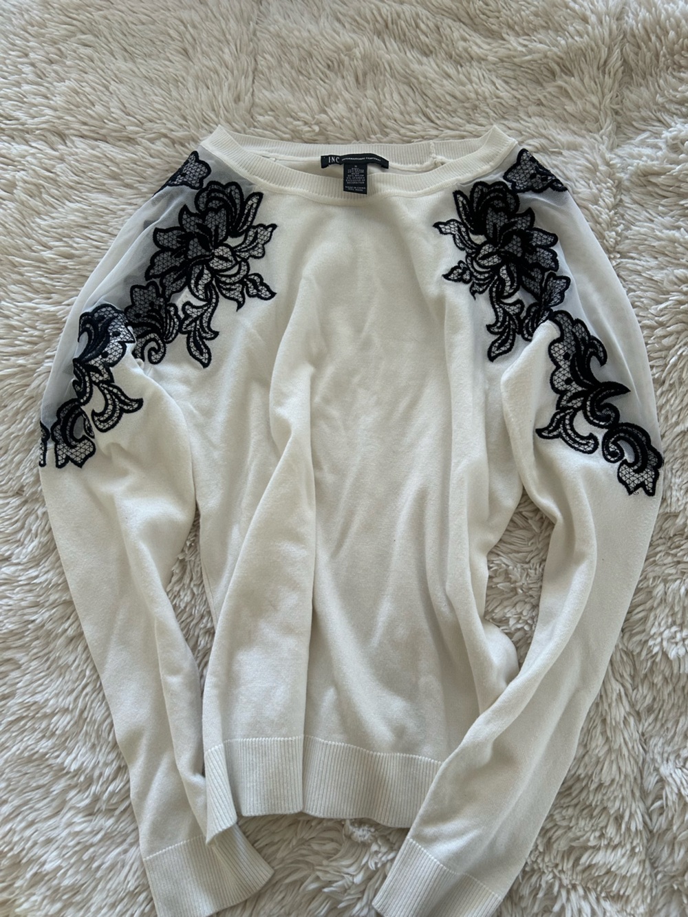 INC International Concepts White Robe with Black Lace Appliqué